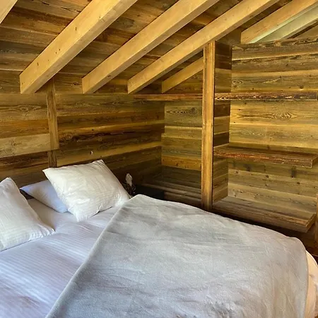 Neuf Du Pape Chalet *